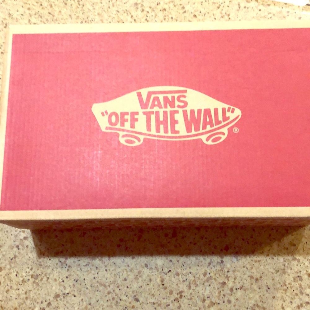 NEW AUTHENTIC VANS BOX!! FREE WITH PURCHASE!!